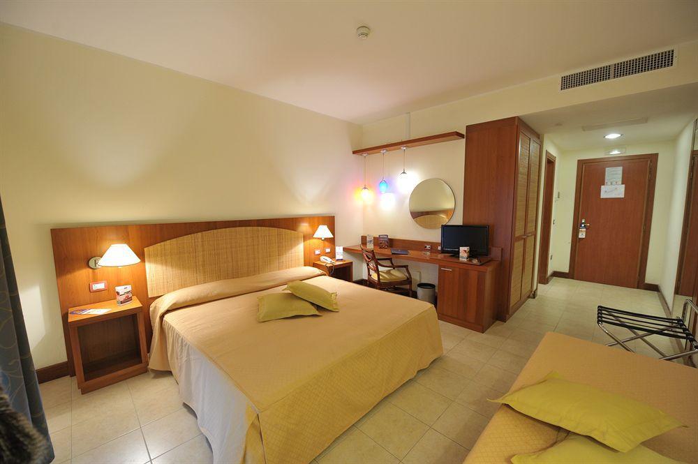 Hotel Club Portogreco Scanzano Jonico Exterior photo